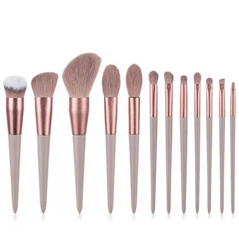 Cosmetic brush set, 13 pieces.